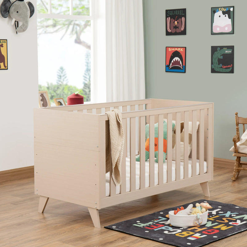 Babymore - Dante Cot Bed – Natural
