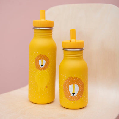 Yellow stainless steel water drinking bottles for kids with lion face design and spill-proof caps