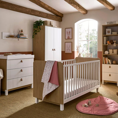 CuddleCo - Rafi 4 Piece Nursery Furniture Set - Oak & White