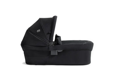 Joie Finiti Ramble XL black carry cot with water repellant canopy and leatherette handle