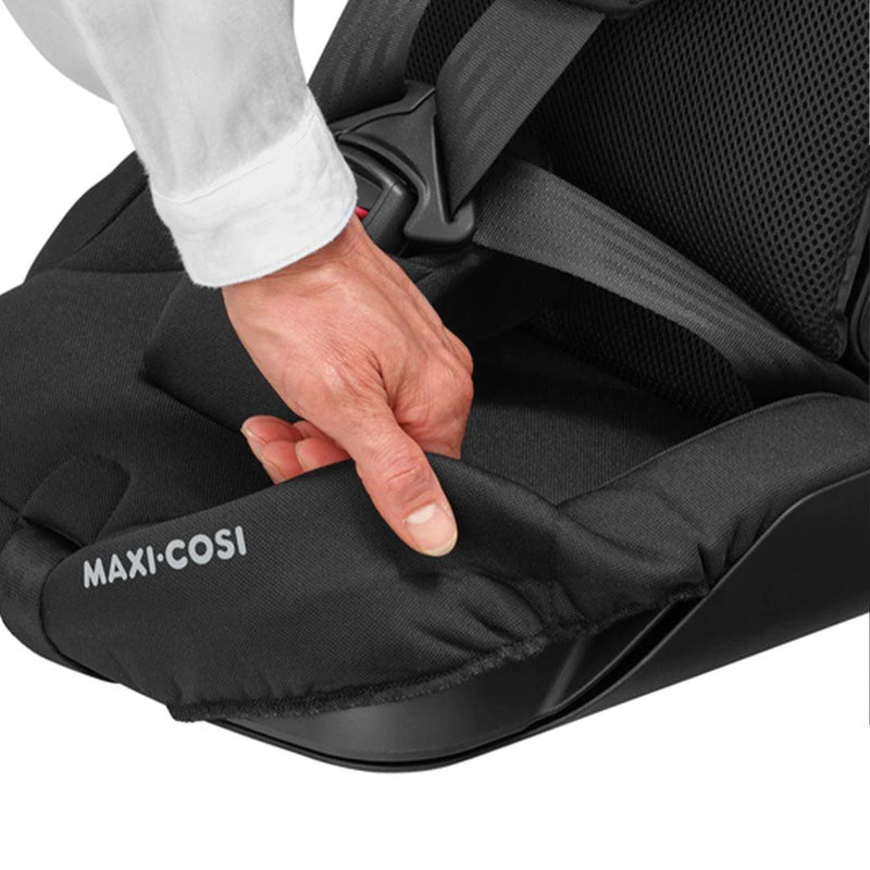 Maxi-Cosi Nomad Plus Car Seat - Authentic Black