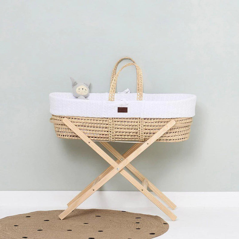 The Little Green Sheep - Organic Knitted Moses Basket + Stand - White